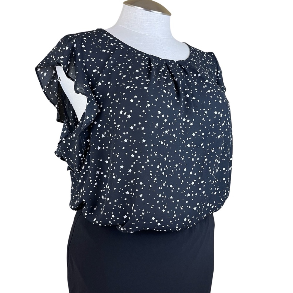 Suzy Sheir+ 2X Black and White Star Print Ruffled Sleeve Blouse